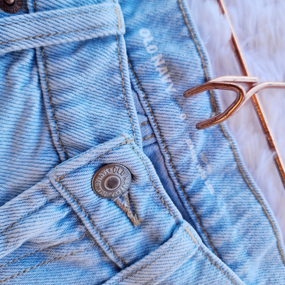 Old Navy Midrise Ripped Baggy‎ Wide Leg Light Wash Jeans - Picture 5 of 7